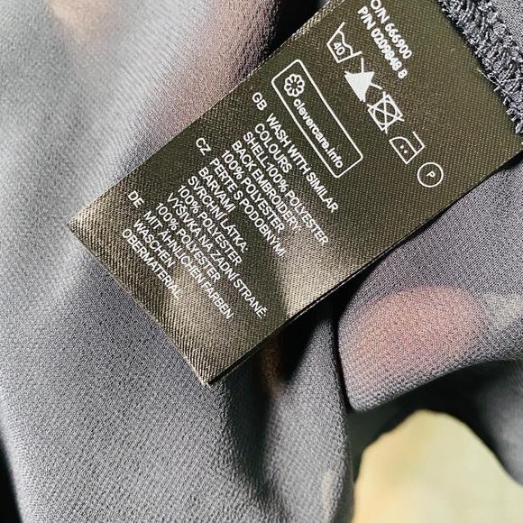 H&M Divided Navy Blue Sheer Kimono Style Embroidered Peacock Top Size 4 - Picture 5 of 8